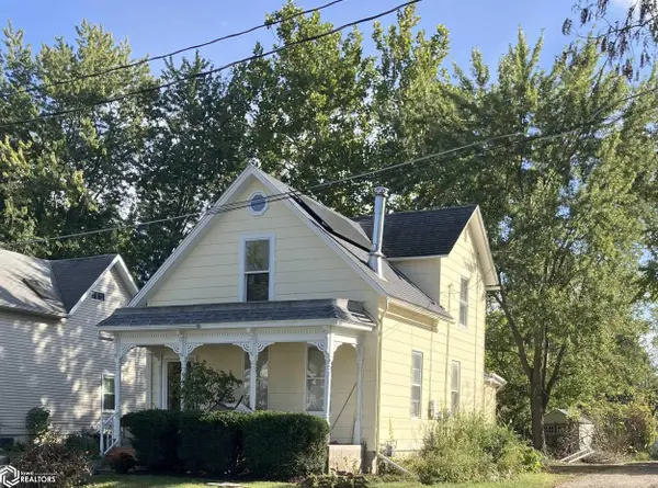 306 W Monroe AVE, Fairfield, IA 52556