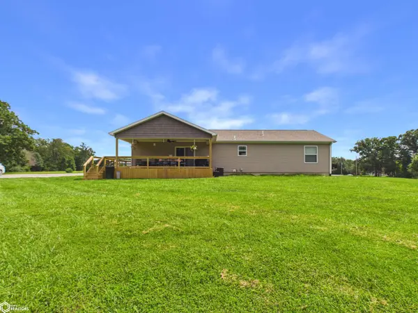 3587 238Th AVE, Keokuk, IA 52632