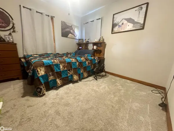 203 S Church ST, Toledo, IA 52342