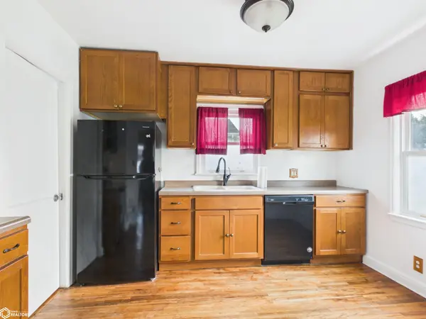 106 S Webster ST, Ottumwa, IA 52501