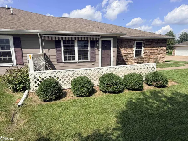 204 Southgate CIR #C, Fairfield, IA 52556