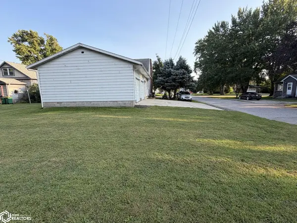 126 W 2nd Street, Kanawha, IA 50447
