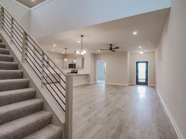 246 Sawgrass DR, Crown Point, IN 46307