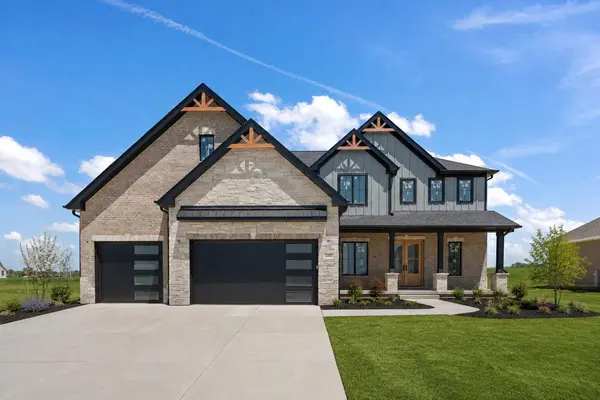 13822 Waterleaf DR, St. John, IN 46373