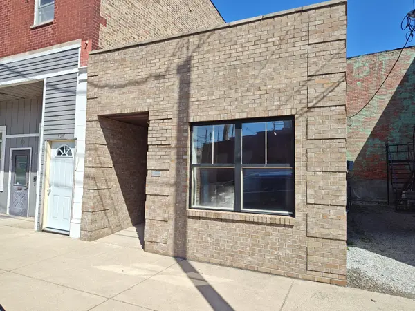 41 W Lake ST, Knox, IN 46534