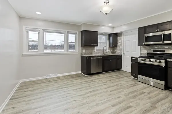 1000 W 54th AVE, Merrillville, IN 46410