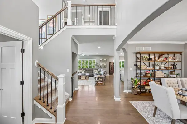 145 Ridgeview Drive, Valparaiso, IN 46385