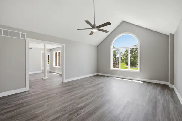 944 Cornwallis Lane, Munster, IN 46321