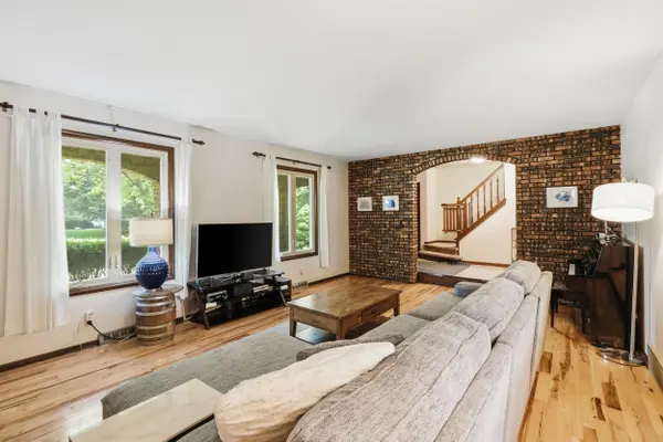 9218 Greenwood Avenue, Munster, IN 46321