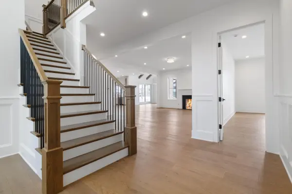 9620 Creekview Drive, St. John, IN 46373