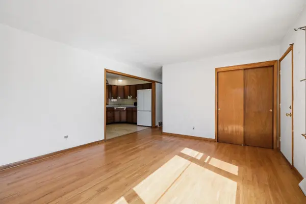 5885 Newport AVE, Portage, IN 46368