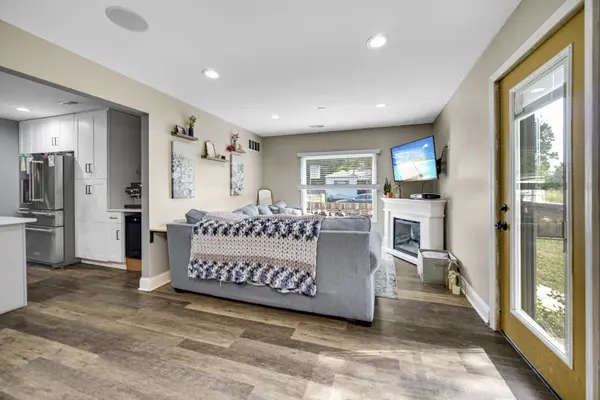 3389 Florida ST, Lake Station, IN 46405