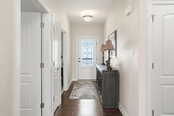 10791 Scarlett Oak Drive, St. John, IN 46373