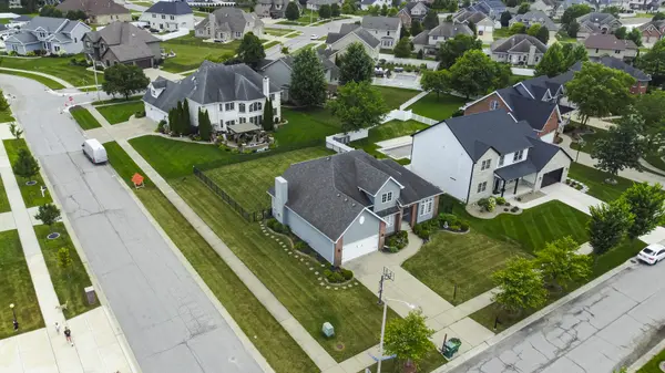 310 Cornwall CIR, Munster, IN 46321