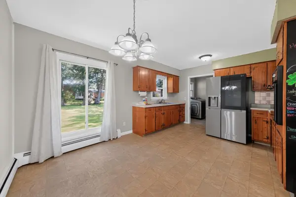 417 Cedar ST, Demotte, IN 46310