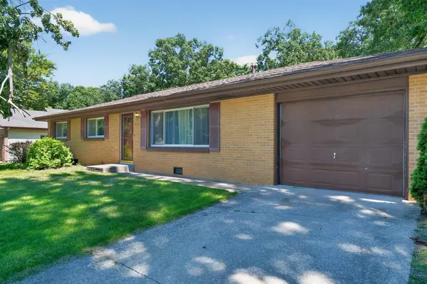 417 Cedar ST, Demotte, IN 46310