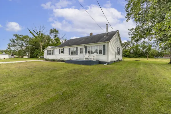 409 W Division Road, Demotte, IN 46310
