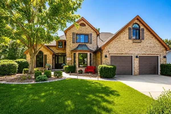 253 Fairfield DR, Crown Point, IN 46307