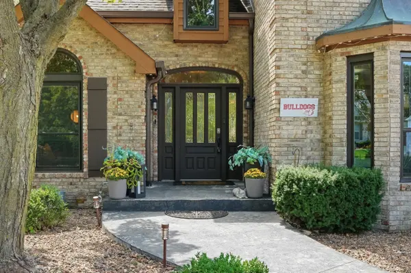 253 Fairfield DR, Crown Point, IN 46307