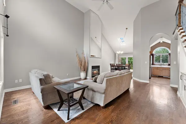 1738 Wedgewood Court, Schererville, IN 46307