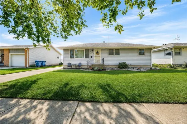 8030 North DR, Highland, IN 46322