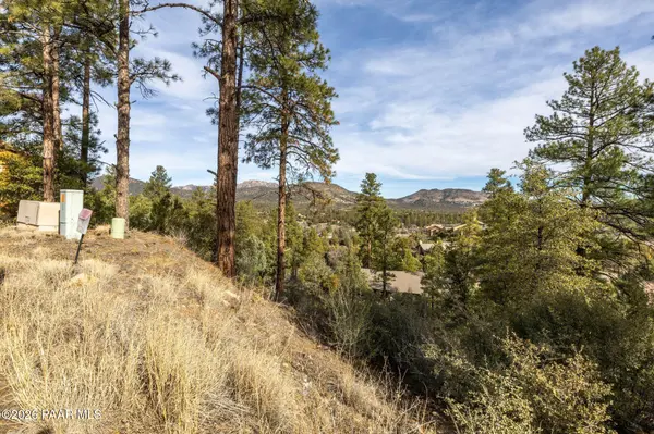 1800 Windy Walk LN, Prescott, AZ 86305