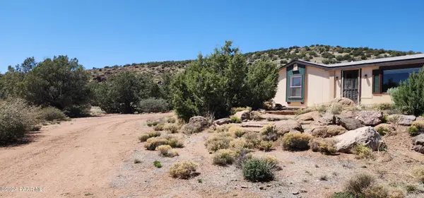 21095 E Mckenzie DR, Kingman, AZ 86401