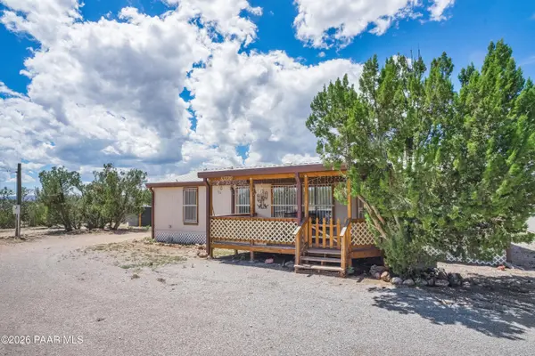 53770 N Mesa DR, Seligman, AZ 86337