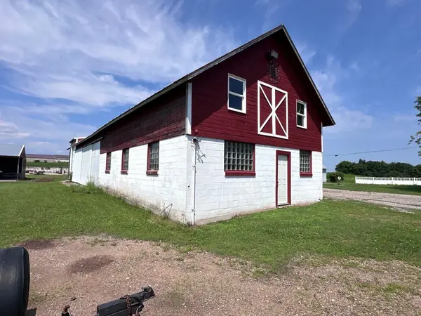 1207 KUSSMAN RD, Marion, WI 54950-9185