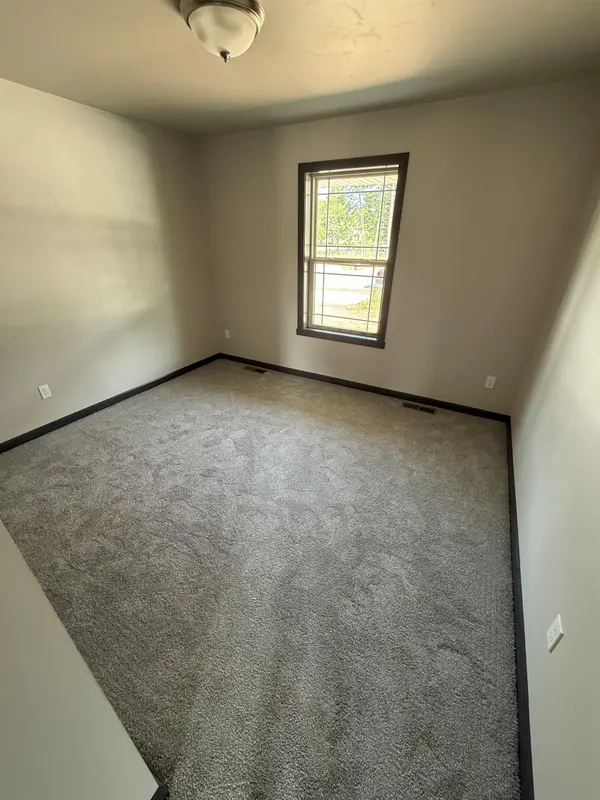 1011 CONSTELLATION WAY, Marinette, WI 54143