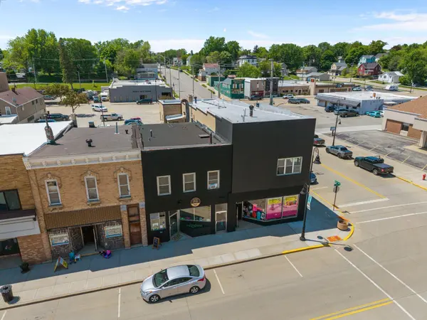 107 E 2ND ST, Kaukauna, WI 54130