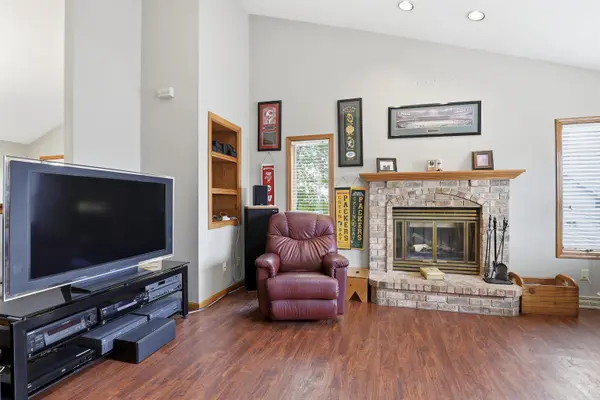 1700 E TRACIA LN, Appleton, WI 54911-8471