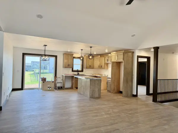 1360 BENS WAY, Kaukauna, WI 54130