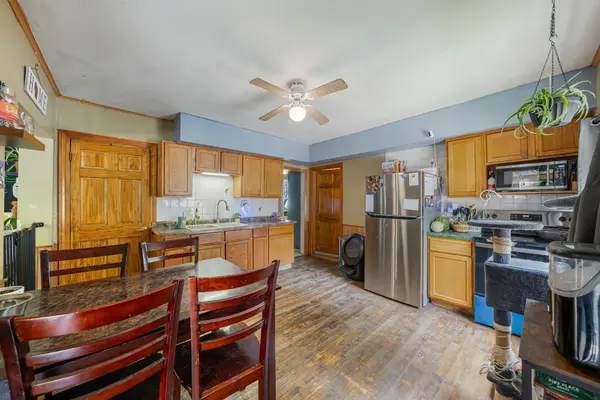 730 N STATE ST, Appleton, WI 54911-4548