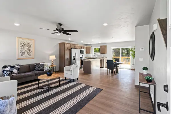 212 FAIRVIEW LN, Chilton, WI 53014