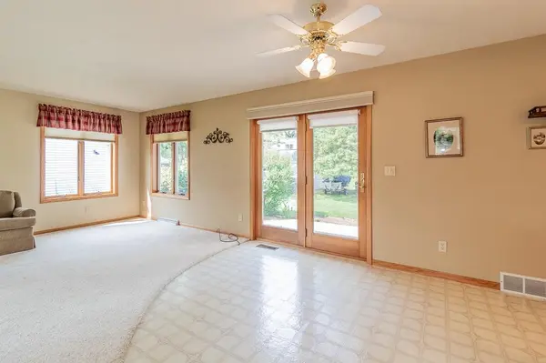 2507 N LISA ST, Appleton, WI 54914-2143
