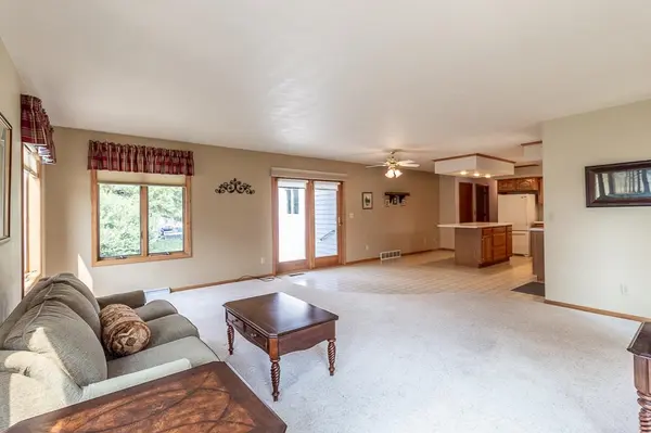 2507 N LISA ST, Appleton, WI 54914-2143