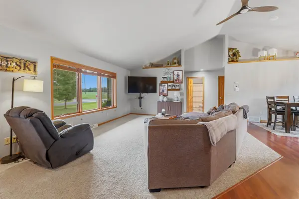 W8314 HAWKVIEW CIR, Fond Du Lac, WI 54937