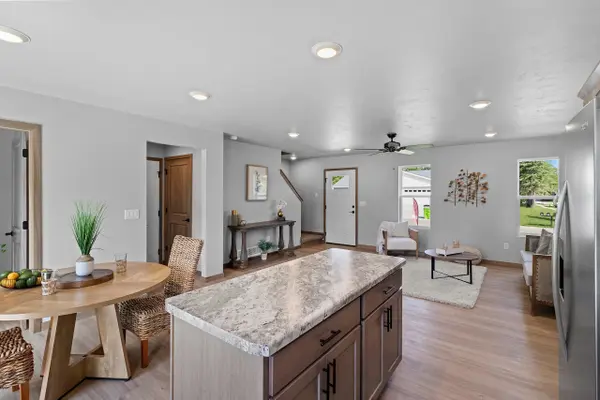 129 EVERGREEN LN, Chilton, WI 53014