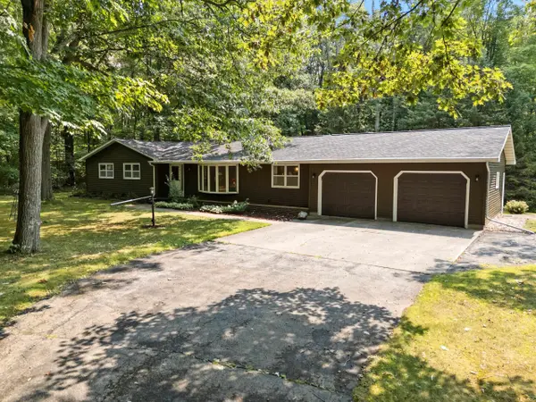 4390 DEPREY RD, Abrams, WI 54101