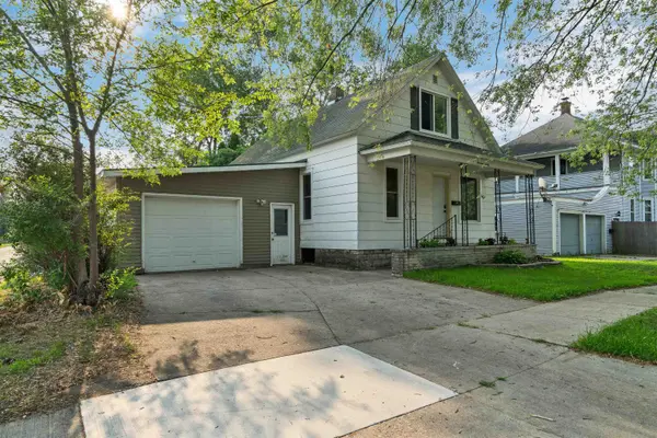 1320 CHURCH ST, Marinette, WI 54143