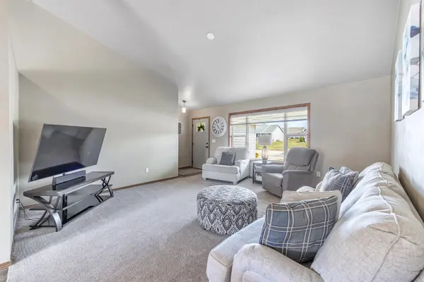 854 ROTH RD, De Pere, WI 54115-7112