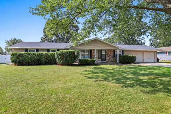 1327 SKYLARK LN, Green Bay, WI 54313-5862