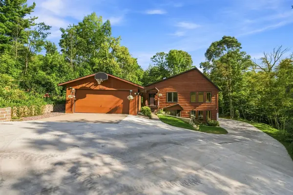 2691 MAYLINE DR, Green Bay, WI 54311