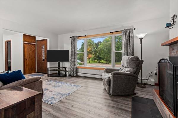 121 N PARKVIEW AVE, Marion, WI 54150