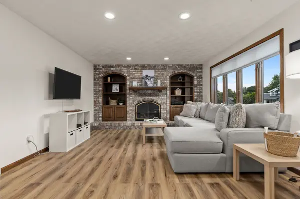 N9626 DARBOY DR, Appleton, WI 54915