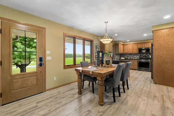 E8522 THIEME DR, Fremont, WI 54940