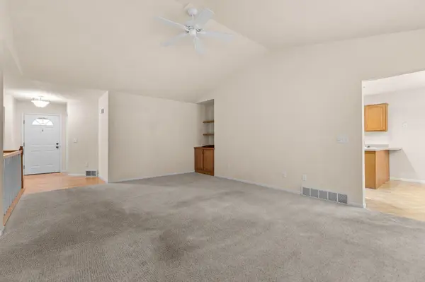 2936 N APPLETON ST, Appleton, WI 54911