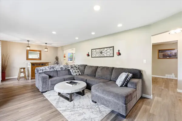 N7104 LEONARD DR, Fond Du Lac, WI 54935