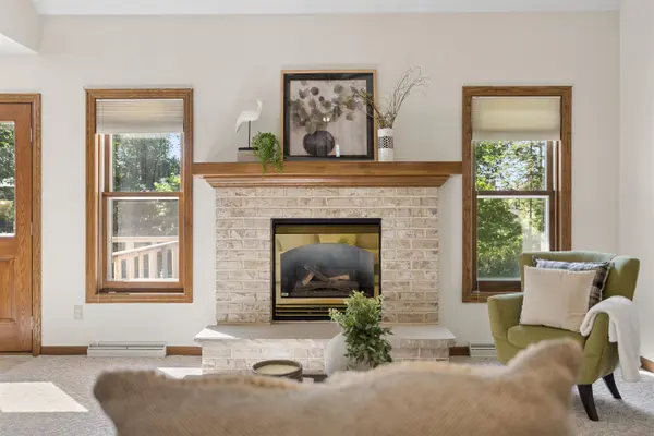 120 E GLENBROOK DR, Pulaski, WI 54162